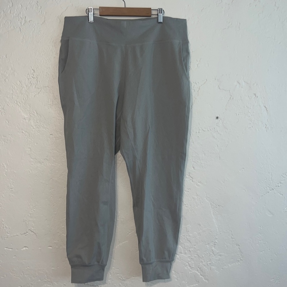 Senita studio skin joggers